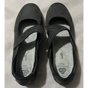 Clarks Womens Black Mary Jane Shoes Adjustable Loop and Hook Strap Comfort Fit U